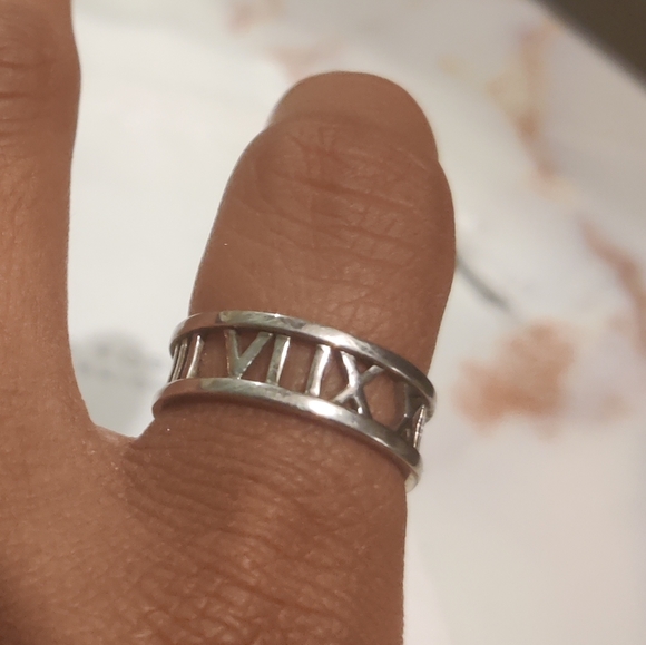 Sterling Forever Roman Numeral Ring Size 7 - Picture 9 of 9